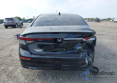 2024 Honda Accord Hybrid Touring из США, поврежденный, VIN 1HGCY2F82RA097189